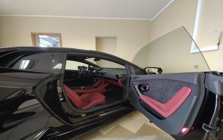 Lamborghini Huracán, 2020 год, 31 500 000 рублей, 10 фотография
