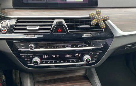 BMW 5 серия, 2018 год, 4 300 000 рублей, 9 фотография