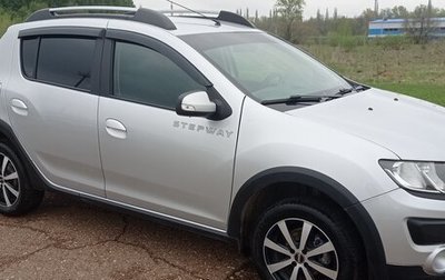 Renault Sandero II рестайлинг, 2017 год, 1 050 000 рублей, 1 фотография