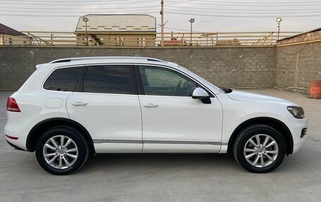 Volkswagen Touareg III, 2012 год, 2 300 000 рублей, 3 фотография