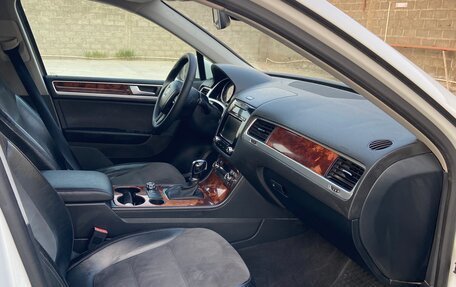 Volkswagen Touareg III, 2012 год, 2 300 000 рублей, 8 фотография