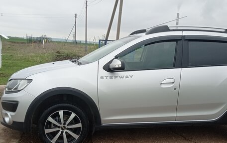 Renault Sandero II рестайлинг, 2017 год, 1 050 000 рублей, 3 фотография