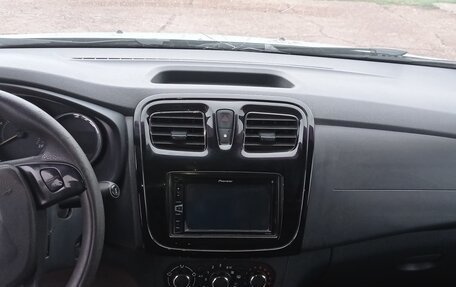 Renault Sandero II рестайлинг, 2017 год, 1 050 000 рублей, 8 фотография