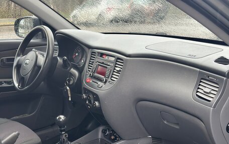 KIA Rio II, 2010 год, 555 000 рублей, 24 фотография