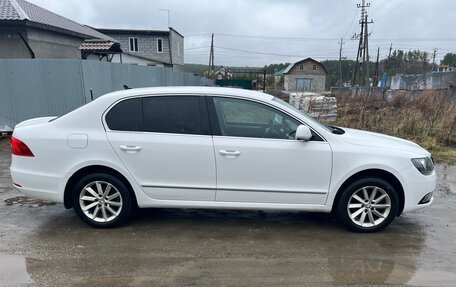Skoda Superb III рестайлинг, 2013 год, 1 300 000 рублей, 4 фотография