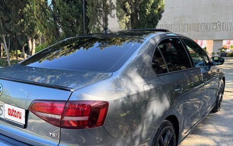 Volkswagen Jetta VI, 2017 год, 1 650 000 рублей, 4 фотография