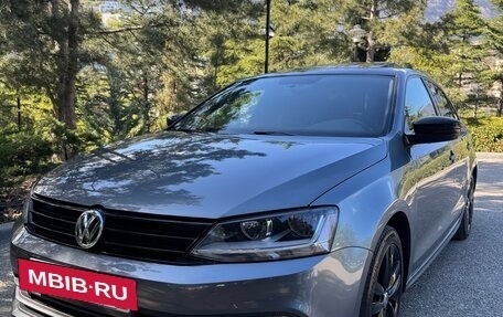 Volkswagen Jetta VI, 2017 год, 1 650 000 рублей, 3 фотография