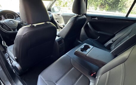 Volkswagen Jetta VI, 2017 год, 1 650 000 рублей, 36 фотография