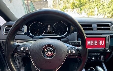 Volkswagen Jetta VI, 2017 год, 1 650 000 рублей, 40 фотография