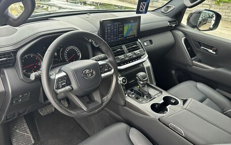 Toyota Land Cruiser, 2024 год, 13 190 000 рублей, 4 фотография