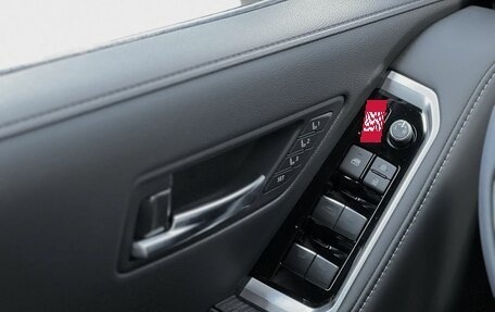 Toyota Land Cruiser, 2024 год, 13 190 000 рублей, 23 фотография