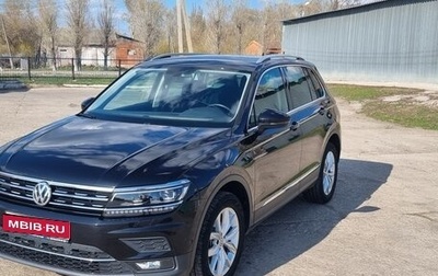 Volkswagen Tiguan II, 2018 год, 3 050 000 рублей, 1 фотография