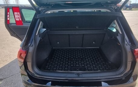 Volkswagen Tiguan II, 2018 год, 3 050 000 рублей, 21 фотография