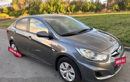 Hyundai Solaris II рестайлинг, 2011 год, 650 000 рублей, 2 фотография