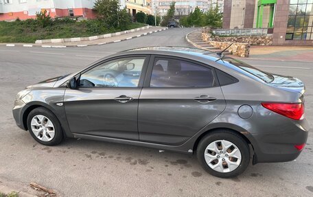 Hyundai Solaris II рестайлинг, 2011 год, 650 000 рублей, 8 фотография