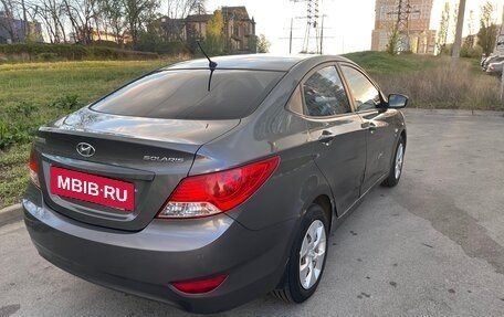 Hyundai Solaris II рестайлинг, 2011 год, 650 000 рублей, 5 фотография