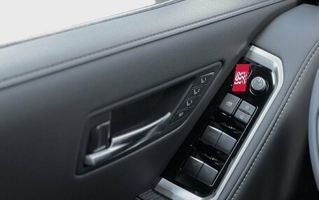 Toyota Land Cruiser, 2024 год, 13 190 000 рублей, 26 фотография