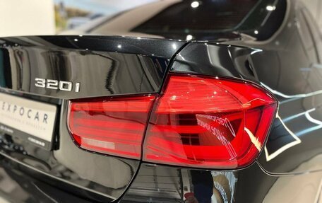 BMW 3 серия, 2018 год, 2 900 000 рублей, 13 фотография