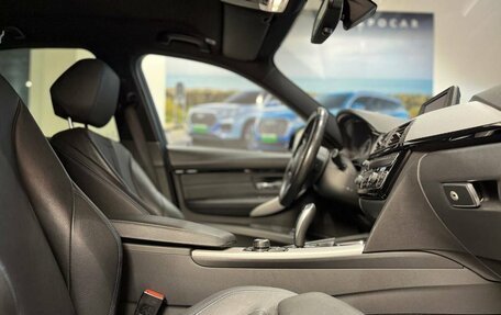 BMW 3 серия, 2018 год, 2 900 000 рублей, 17 фотография