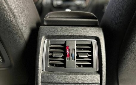 BMW 3 серия, 2018 год, 2 900 000 рублей, 27 фотография