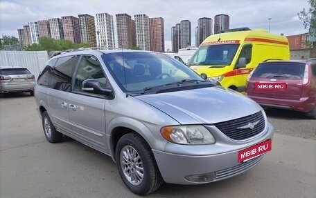 Chrysler Town & Country IV, 2002 год, 700 000 рублей, 8 фотография