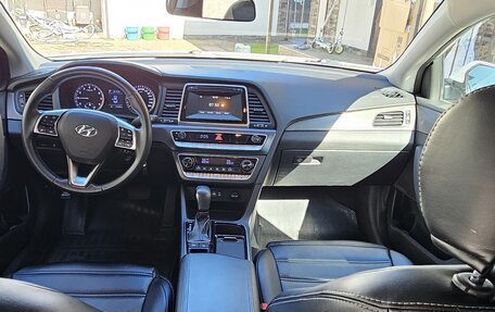 Hyundai Sonata VII, 2019 год, 1 850 000 рублей, 10 фотография