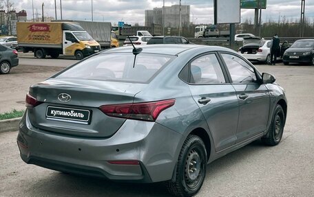 Hyundai Solaris II рестайлинг, 2017 год, 680 000 рублей, 5 фотография