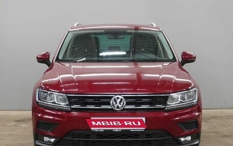 Volkswagen Tiguan II, 2018 год, 2 450 000 рублей, 2 фотография
