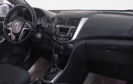 Hyundai Solaris II рестайлинг, 2015 год, 1 169 000 рублей, 19 фотография