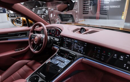 Porsche Panamera, 2025 год, 21 400 000 рублей, 12 фотография