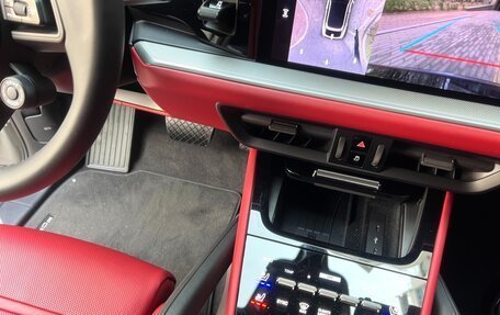 Porsche Cayenne III, 2023 год, 18 500 000 рублей, 9 фотография