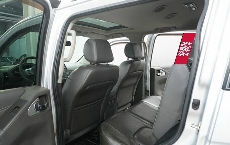 Nissan Pathfinder, 2010 год, 1 300 000 рублей, 13 фотография