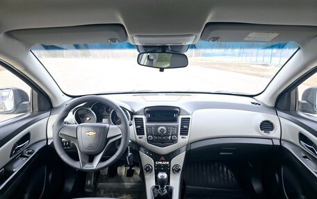 Chevrolet Cruze II, 2012 год, 17 фотография