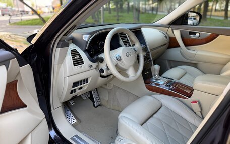 Infiniti QX70, 2014 год, 2 090 000 рублей, 18 фотография