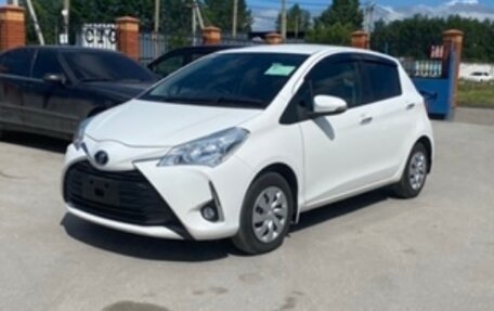 Toyota Vitz, 2019 год, 1 200 000 рублей, 2 фотография