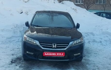 Honda Accord IX рестайлинг, 2013 год, 1 525 000 рублей, 1 фотография