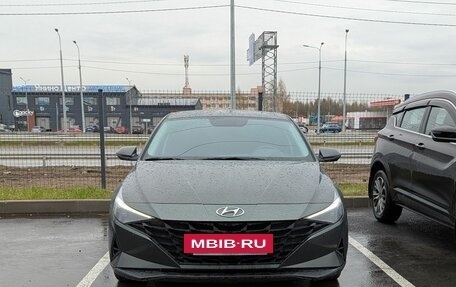 Hyundai Elantra, 2021 год, 1 735 000 рублей, 2 фотография