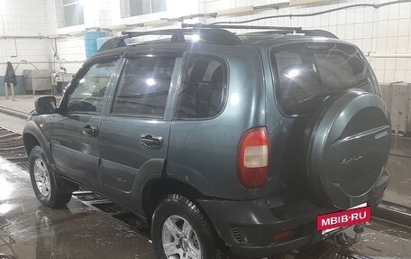 Chevrolet Niva I рестайлинг, 2006 год, 310 000 рублей, 3 фотография