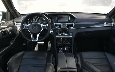 Mercedes-Benz E-Класс AMG, 2013 год, 4 000 000 рублей, 6 фотография