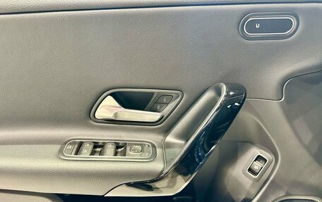 Mercedes-Benz CLA, 2020 год, 3 100 000 рублей, 11 фотография