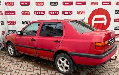 Volkswagen Vento, 1992 год, 164 990 рублей, 4 фотография