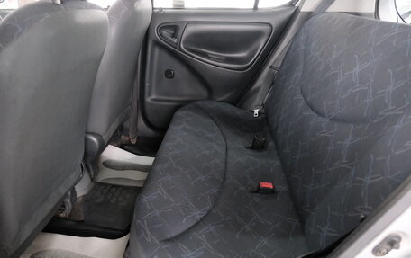 Toyota Vitz, 2001 год, 379 000 рублей, 21 фотография