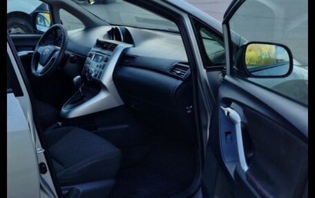 Toyota Verso I, 2010 год, 1 190 000 рублей, 2 фотография