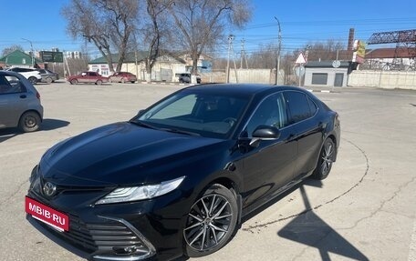 Toyota Camry, 2021 год, 3 500 000 рублей, 2 фотография