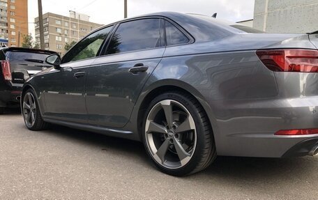 Audi A4, 2017 год, 2 200 000 рублей, 8 фотография