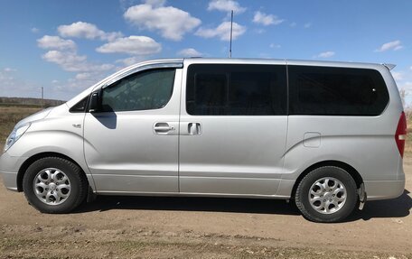 Hyundai Grand Starex Grand Starex I рестайлинг 2, 2010 год, 1 450 000 рублей, 1 фотография