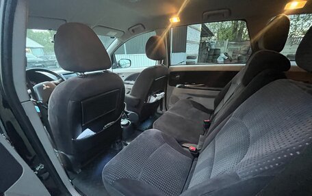 Mitsubishi Grandis, 2006 год, 1 150 000 рублей, 2 фотография