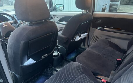 Mitsubishi Grandis, 2006 год, 1 150 000 рублей, 6 фотография