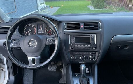 Volkswagen Jetta VI, 2014 год, 1 100 000 рублей, 5 фотография