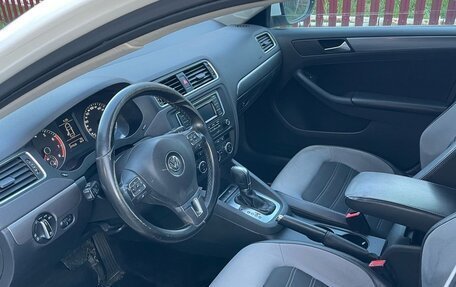 Volkswagen Jetta VI, 2014 год, 1 100 000 рублей, 4 фотография